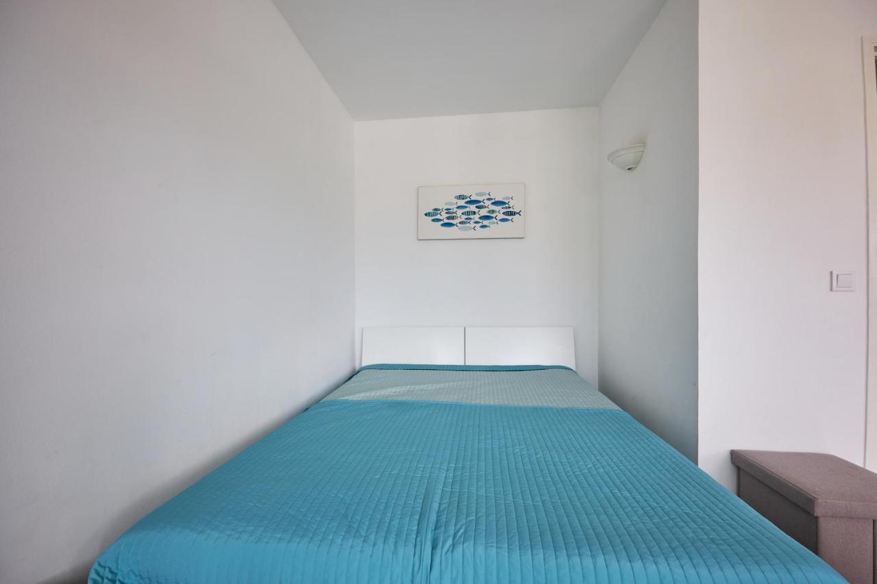 Juno Marina Apartment Courseulles-sur-Mer Bagian luar foto