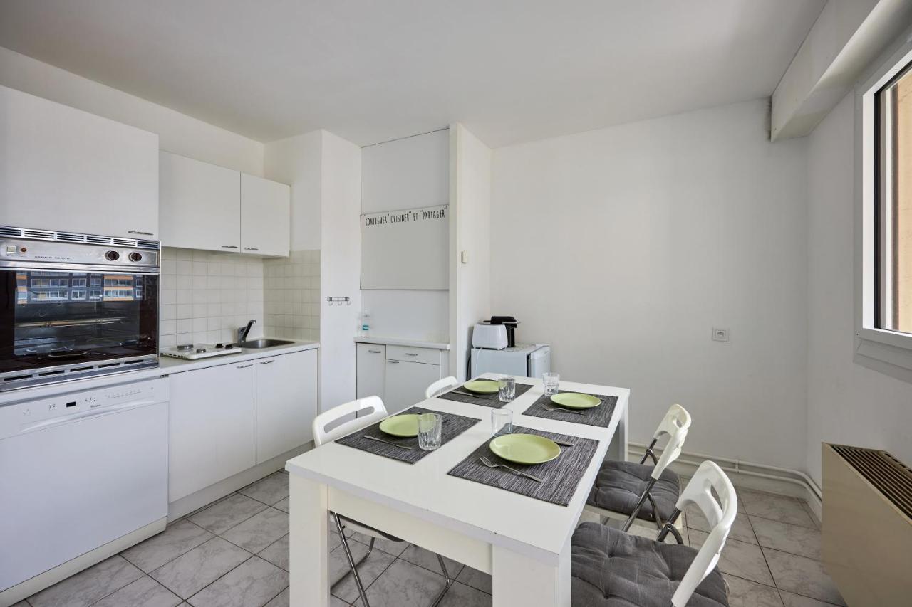 Juno Marina Apartment Courseulles-sur-Mer Bagian luar foto
